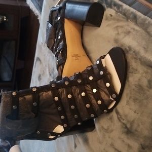 Shoes excellent condition